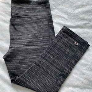 GapFit Grey Capri Leggings